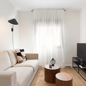Urban Chill By Olala Homes Apartmán