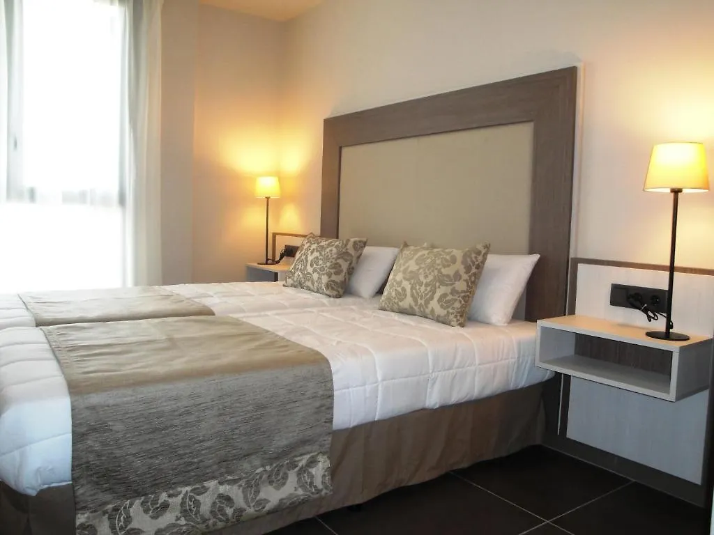 Pierre & Vacances Barcelona Sants 0*,